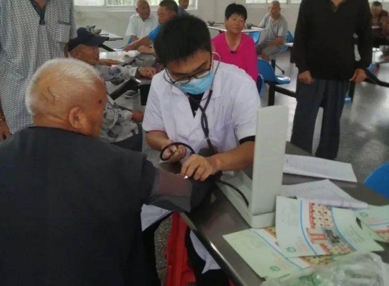 江苏大学最新排名揭秘与小巷独特风味小店探秘