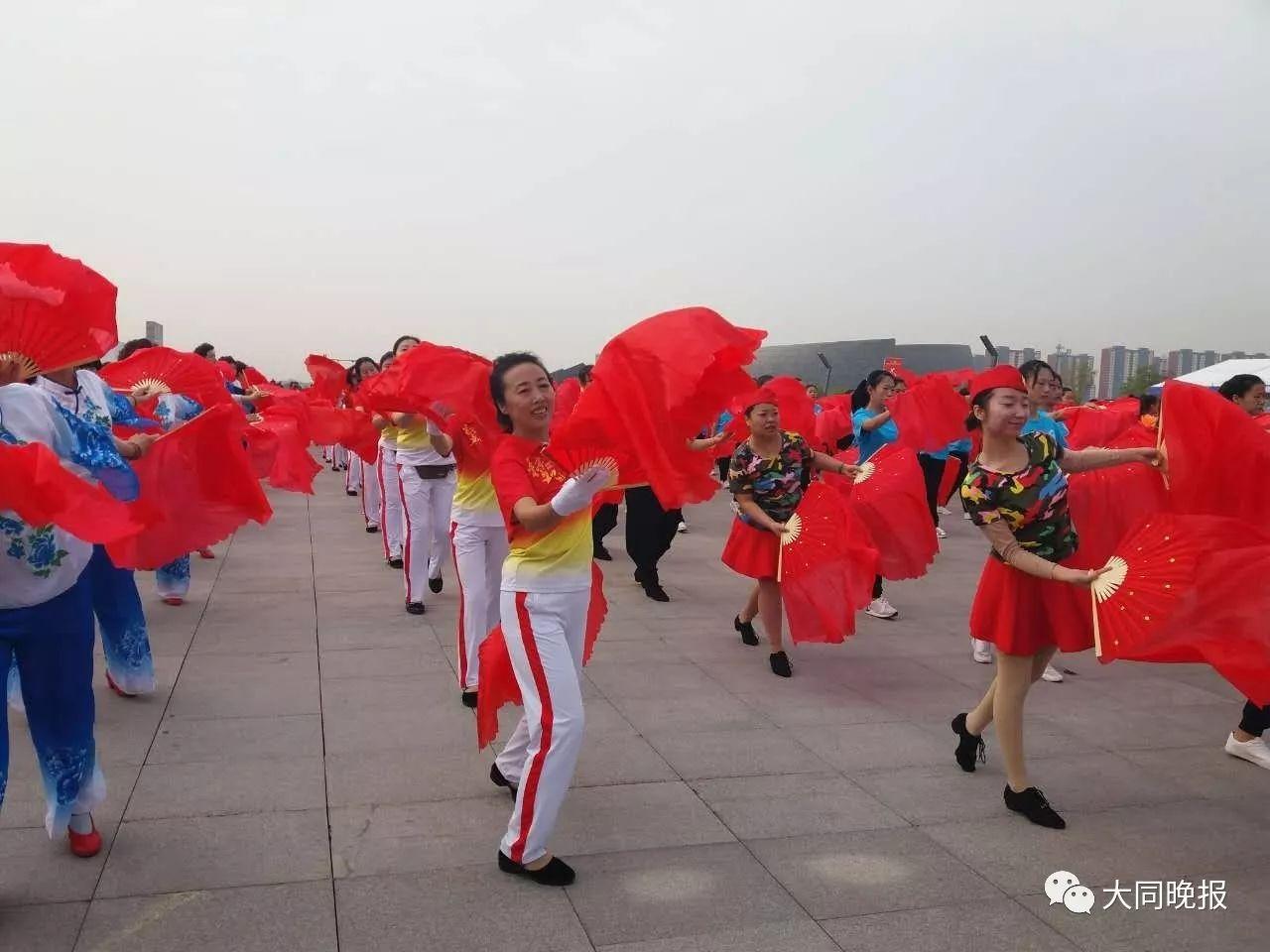 最新广场舞2019教学，轻松掌握舞步，舞动人生之美
