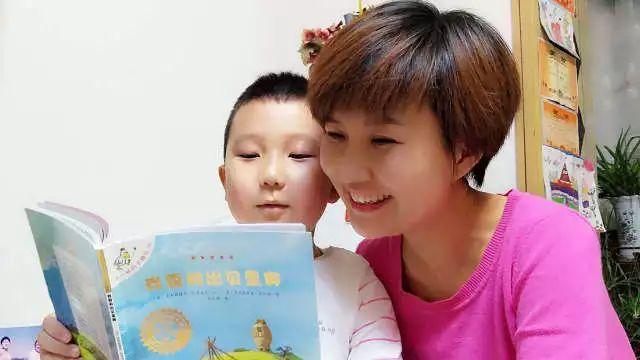 最新款荣耀系列，家庭温馨科技之旅的首选