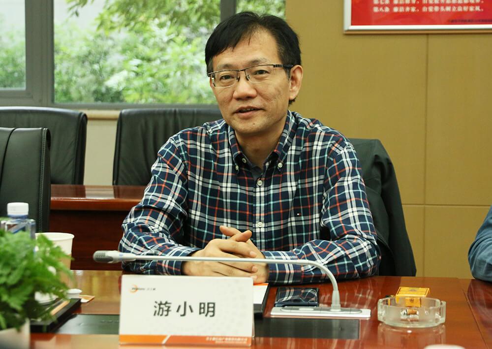 哔哩哔哩最新破解版，小明的冒险之旅与友情的纽带