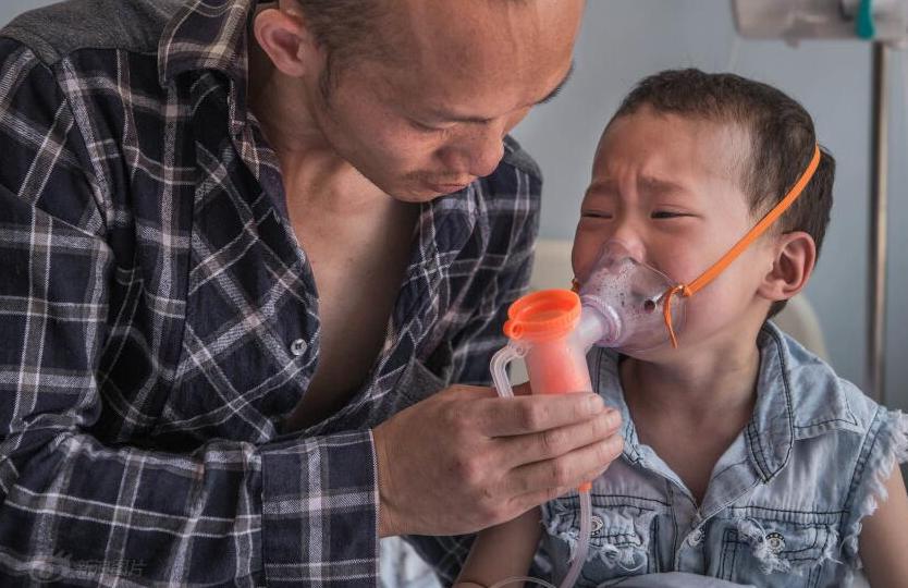 最新型呼吸机，小巷深处的生命守护者
